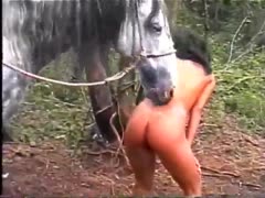 Slutty amateur leaves horse to sniff her ass and pussy while she sits naked
